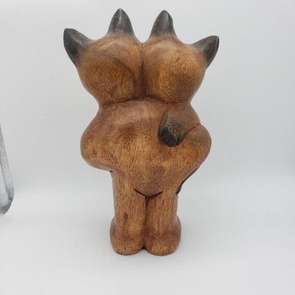 Wooden Mama Cat with Baby - Picture 5 of 7